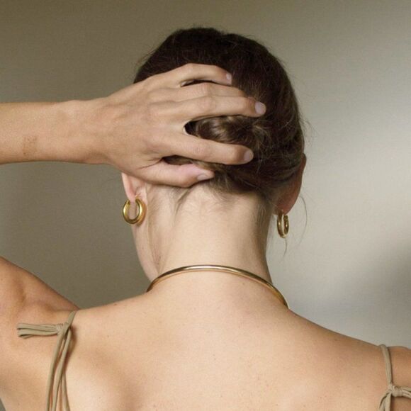 Chunky 18k Gold-Filled Solid Hoop Earrings 💖 - Picture 7 of 8